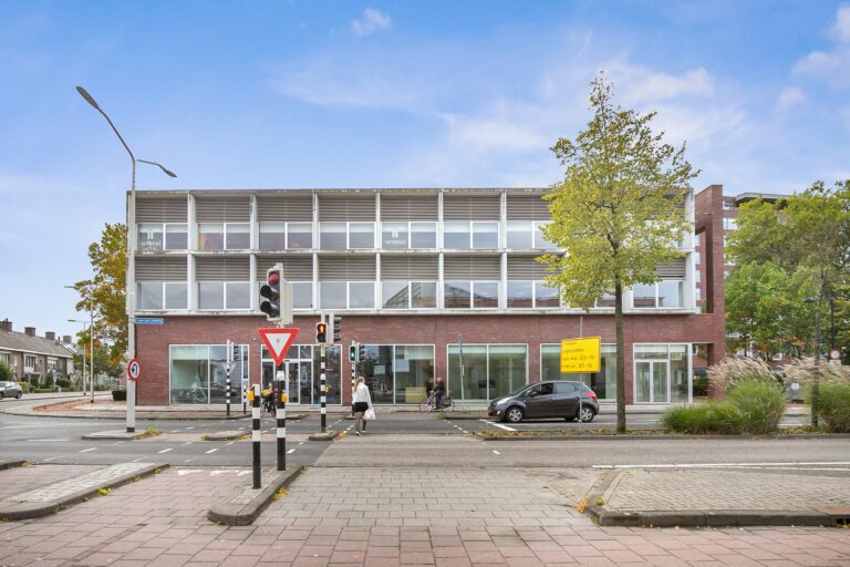 Laan van Limburg 1 Roosendaal – Foto
