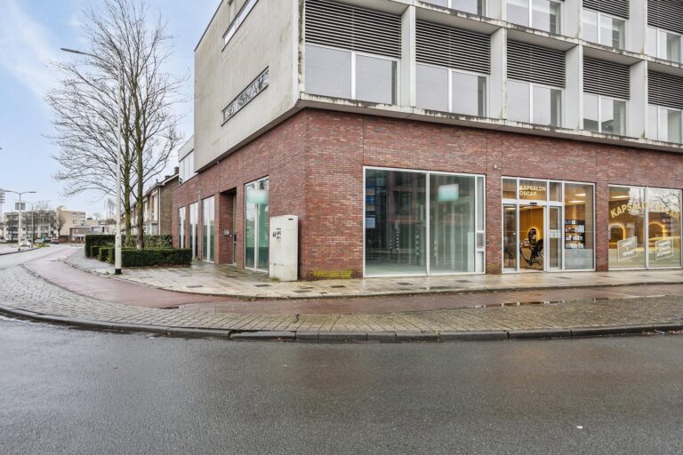 Laan van Limburg 1 Roosendaal – Foto 2