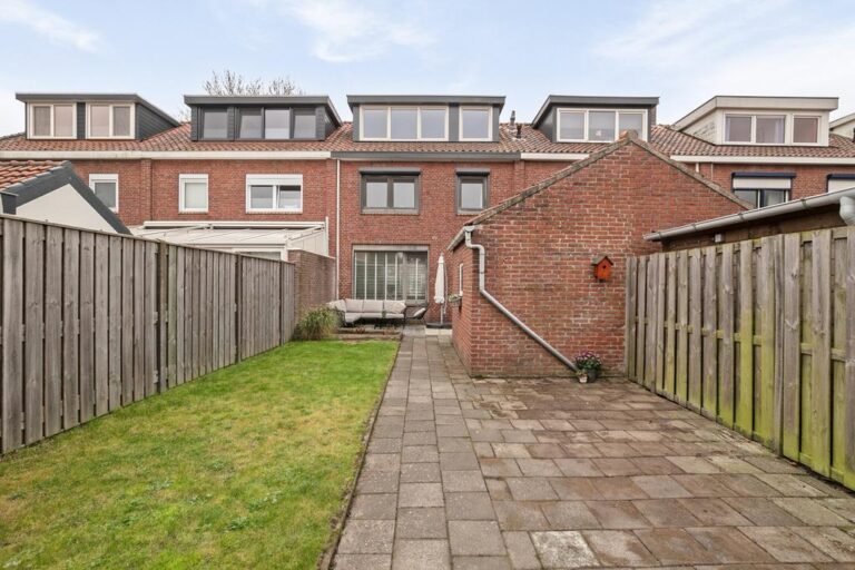 Roosendaal – Begoniastraat 6 – Foto 24